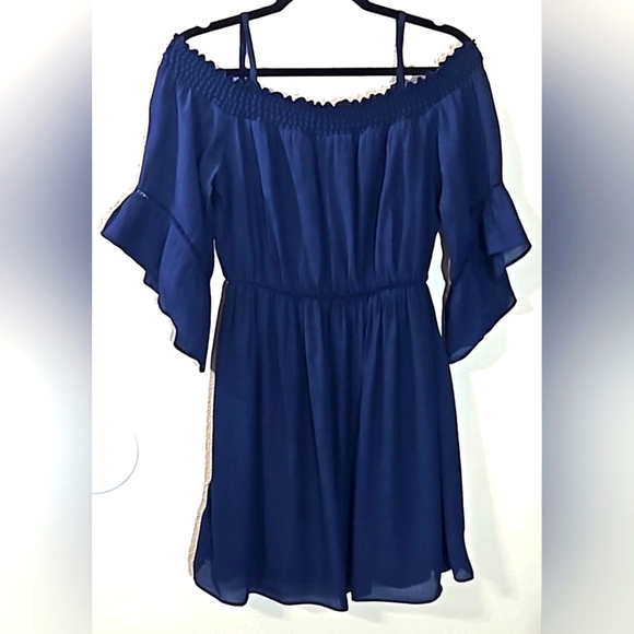 BCX Navy Blue Cold Shoulder Flowy Dress Size Small - Picture 10 of 11